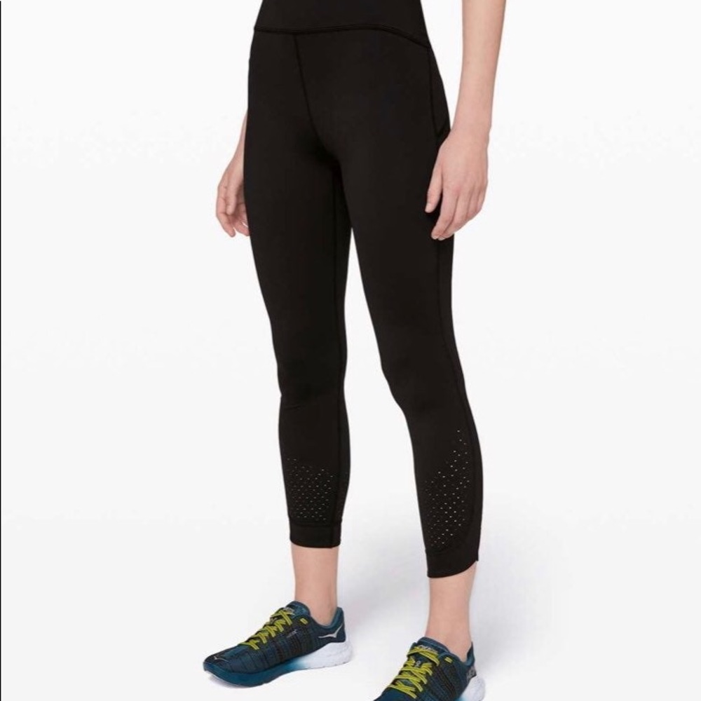Lululemon Going Strong pants 25”